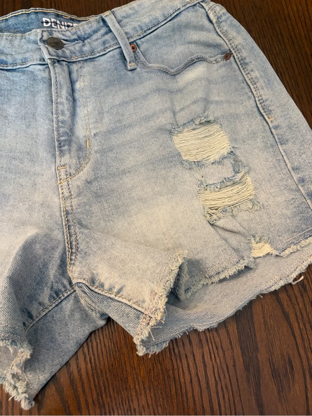 Levis levi high